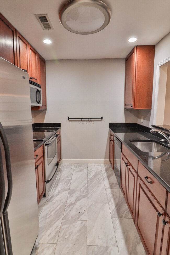 Building Photo - 10488 Parthenon Ct
