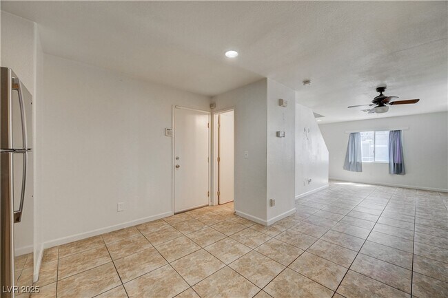 Building Photo - 2275 Windmill Grove Ct