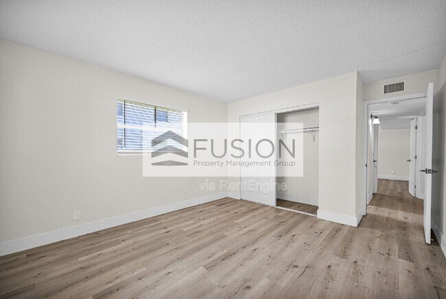 Building Photo - 881 SW 74th Terrace