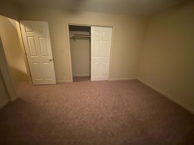 Building Photo - 5109 W Raymond St