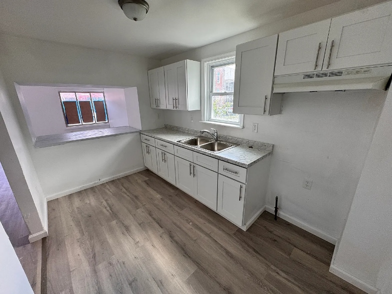 Building Photo - 1716 N 6th St