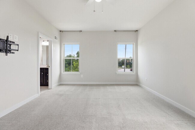 Building Photo - 5714 Richmanor Terrace