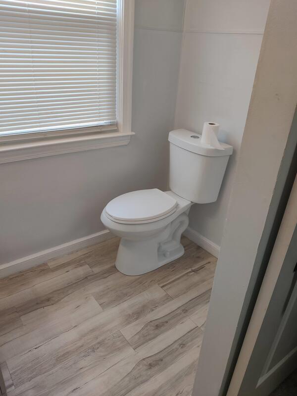 Building Photo - 7606 Wyndale Ave