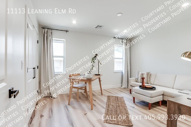 Building Photo - 11113 Leaning Elm Rd