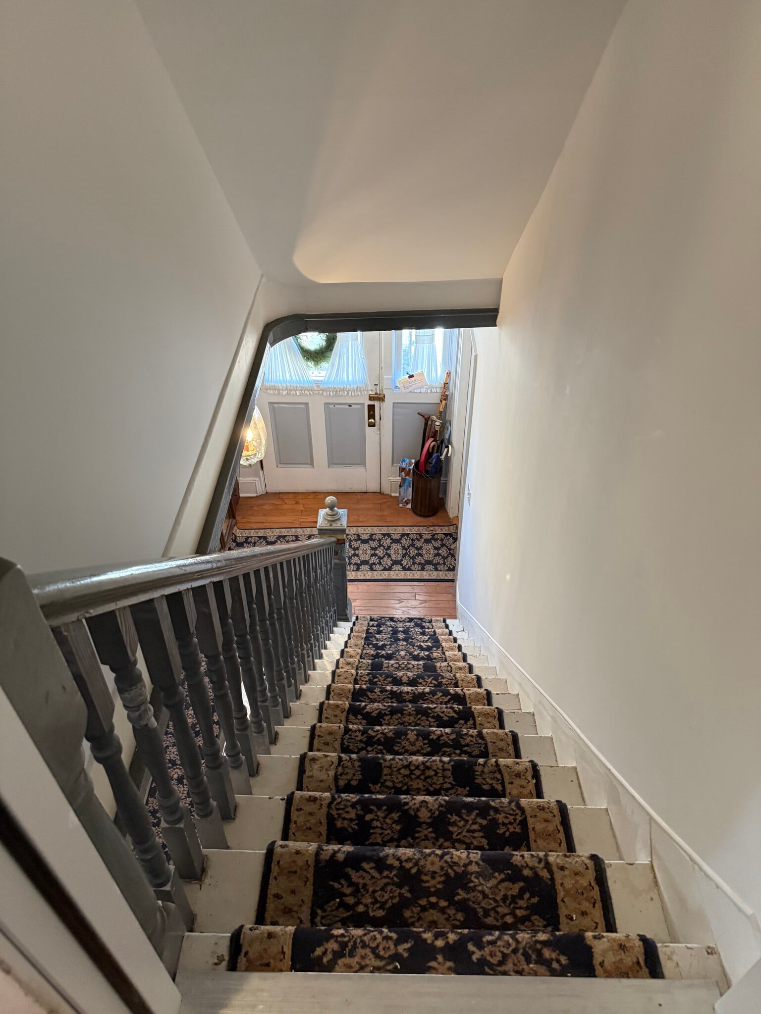 Building Photo - 298 Main St