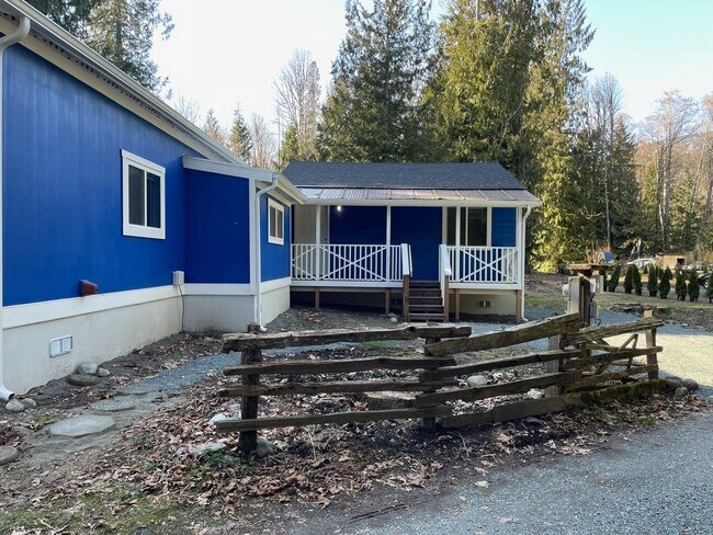 Building Photo - 44217 Leonard Rd