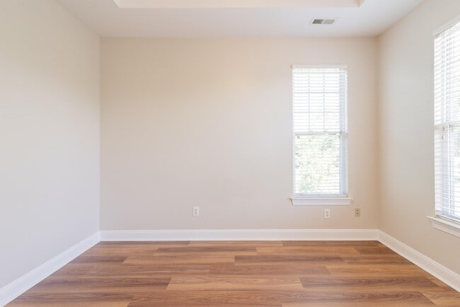 Building Photo - 6716 Mallard Park Dr