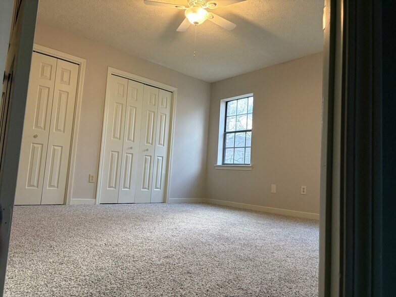 Building Photo - 2437B River Oaks Blvd