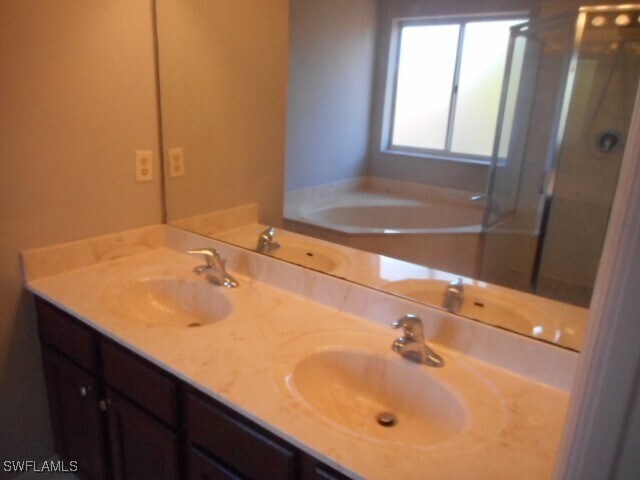 Building Photo - 17531 Cherry Ridge Ln