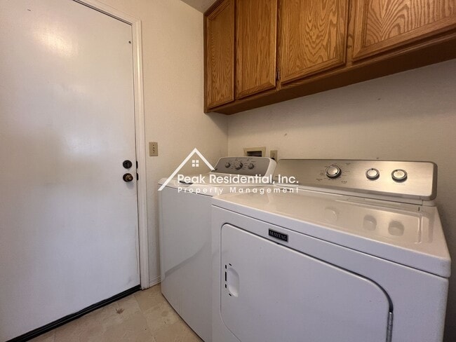 Building Photo - 8113 Bellsbrae Dr