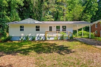 Building Photo - 53 Lucia Dr SE