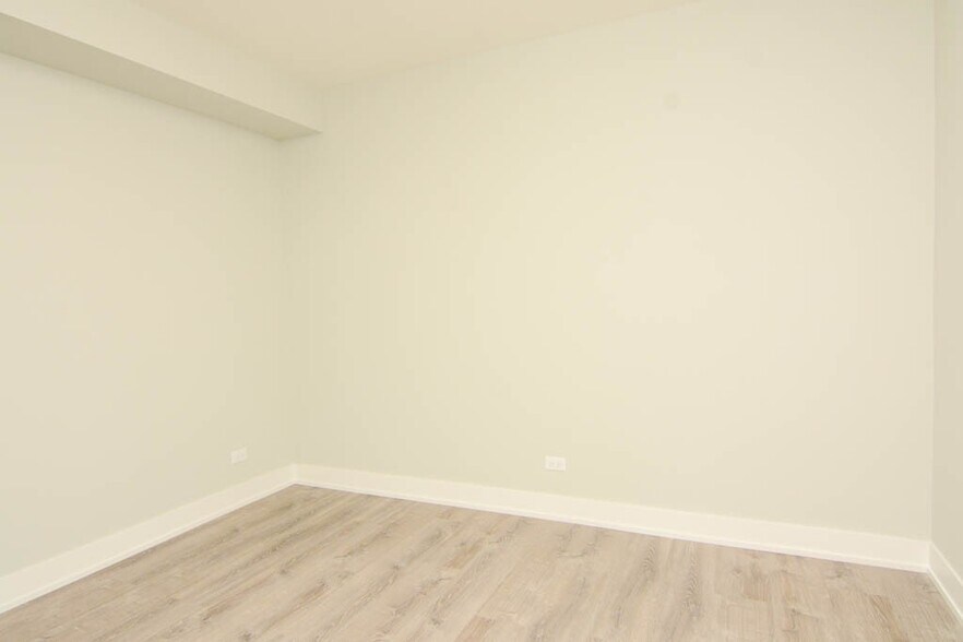 Building Photo - 1147 Maple Ave