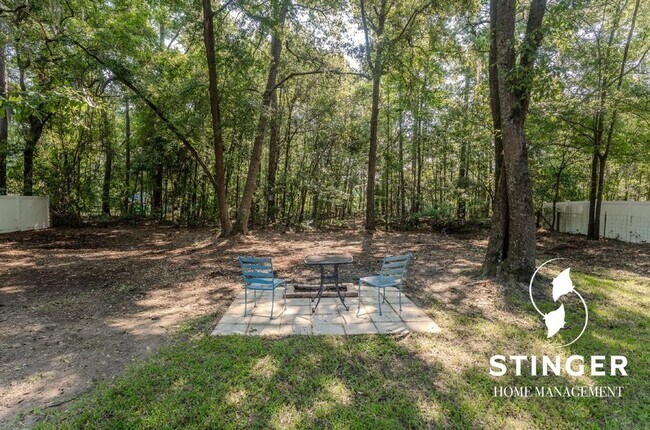 Building Photo - 22 Oleander Dr