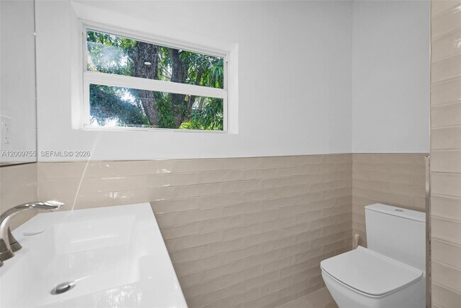 Building Photo - Northeast 81st Street, Miami, FL 33138 - 3 BR 2 BA single-family home