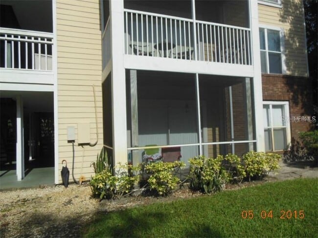 Building Photo - 10020 Strafford Oak Ct