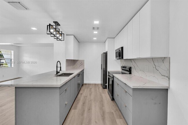 Building Photo - 7041 Raleigh St