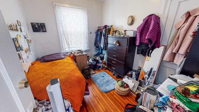 Building Photo - Large Science Hill 3BR with Dual Balcony A...