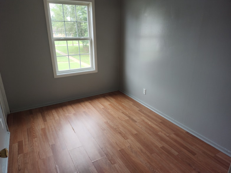 Building Photo - 14 N Ritchie Ave