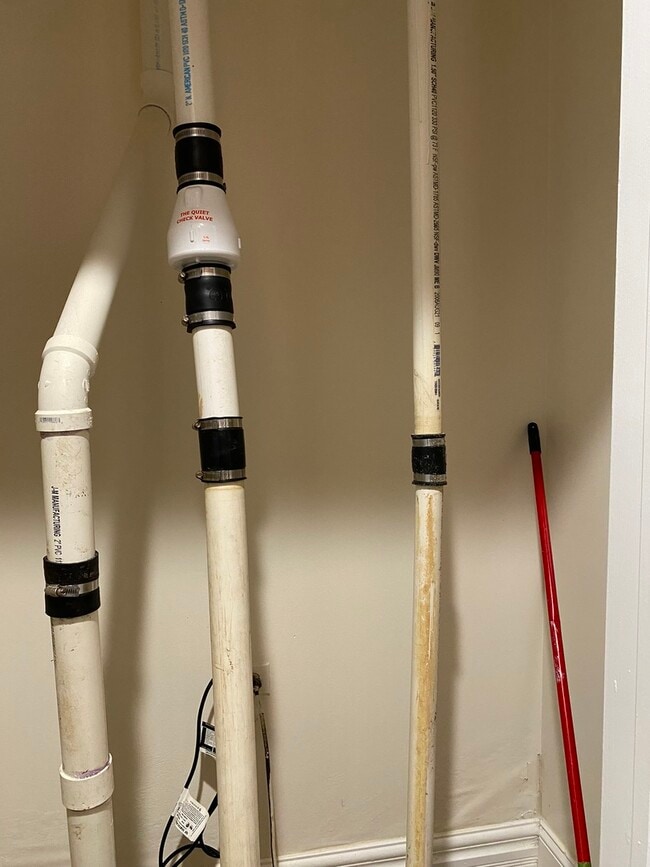 Building Photo - 7010 S Merrill Ave