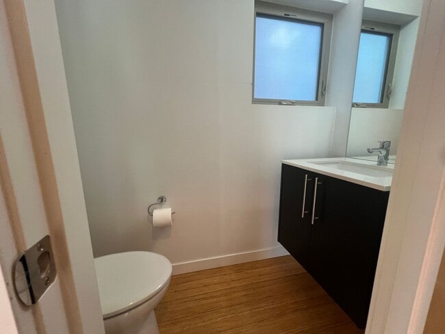 Building Photo - Beautiful Modern House near Columbia City in Seattle