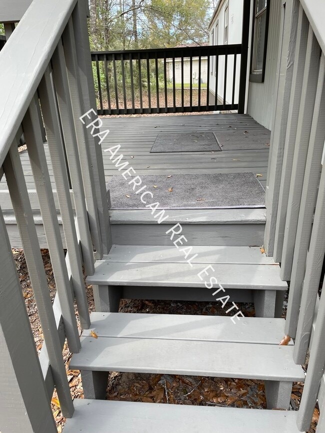 Building Photo - 5975 Staff Rd