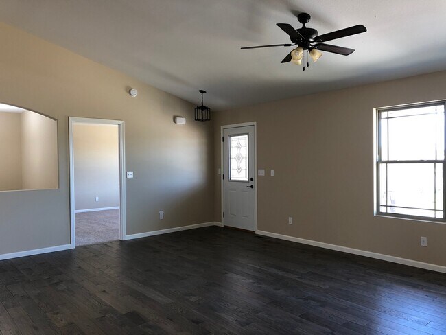 Building Photo - 4011 Westminister Dr