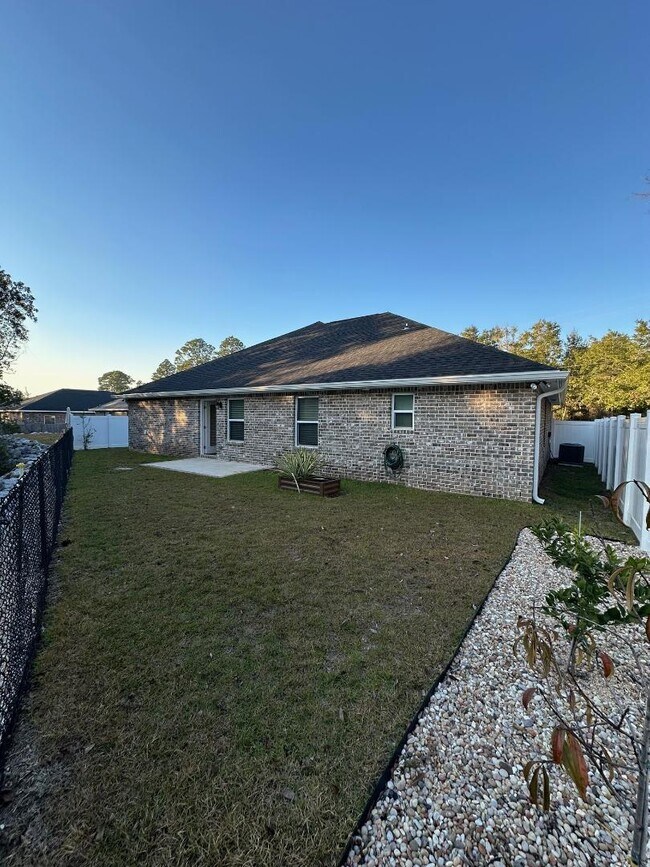 Building Photo - 7299 Gordon Evans Rd