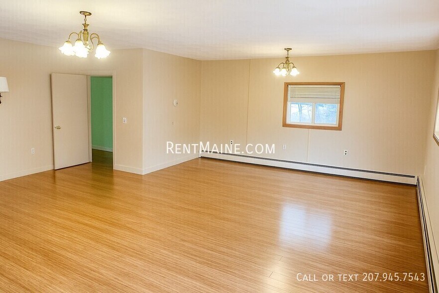 Building Photo - 619 Main Rd