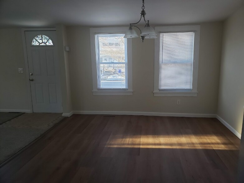 Building Photo - 23 Budd Ave