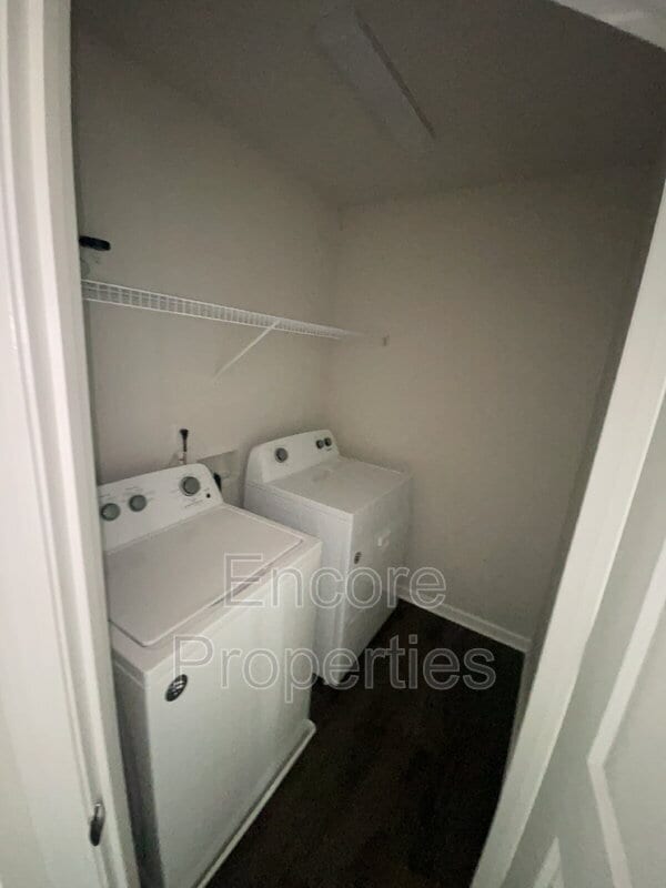Building Photo - 908 Robbie Jackson Ln