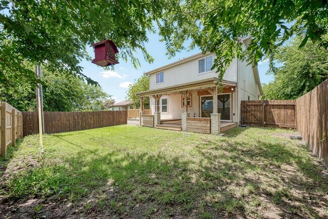 Building Photo - 216 Cassandra Dr