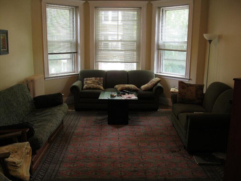 Primary Photo - 22 Euston St