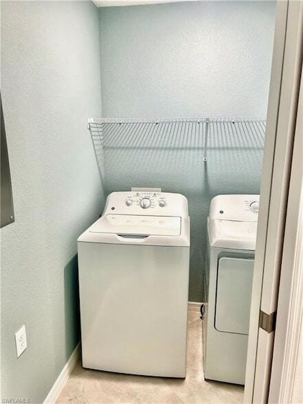 Building Photo - 15375 Grn Acrs Ave