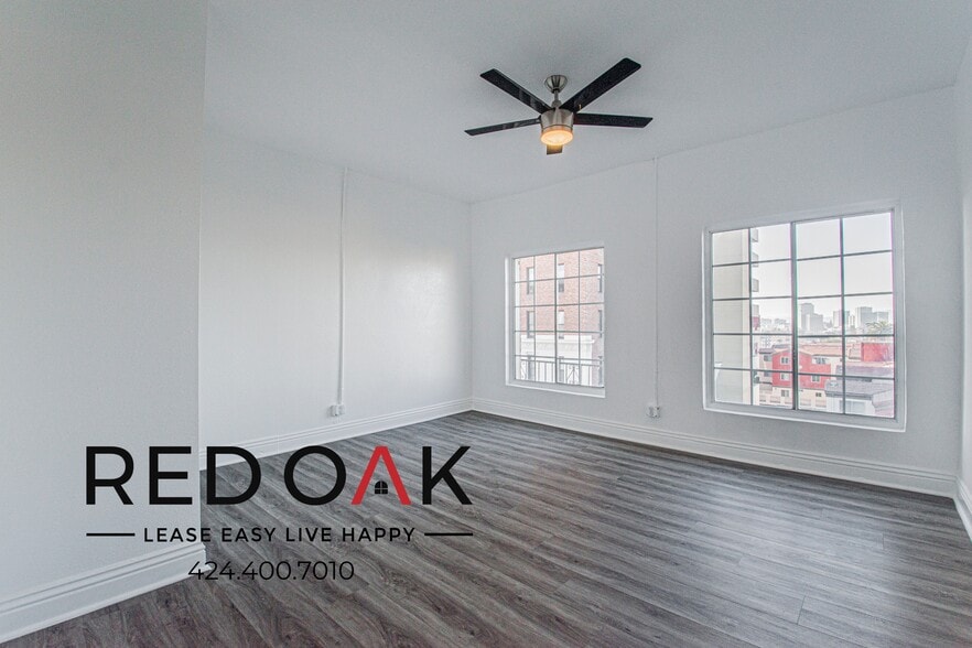 Building Photo - 744 Beacon Ave