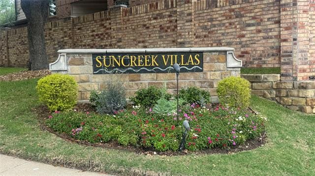 Building Photo - 824 Apple Hill Dr