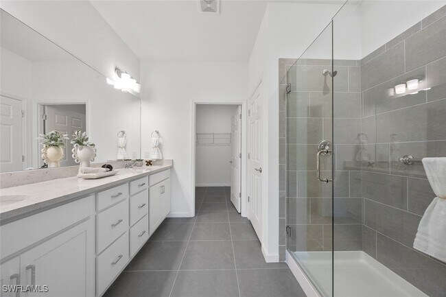 Building Photo - 5683 Mayflower Way