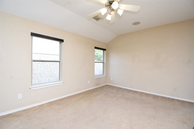 Building Photo - 11215 Overland Trail Dr