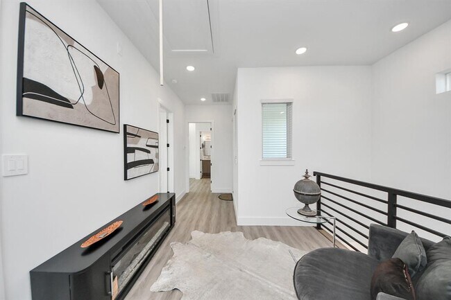 Building Photo - 3604 Runnels St