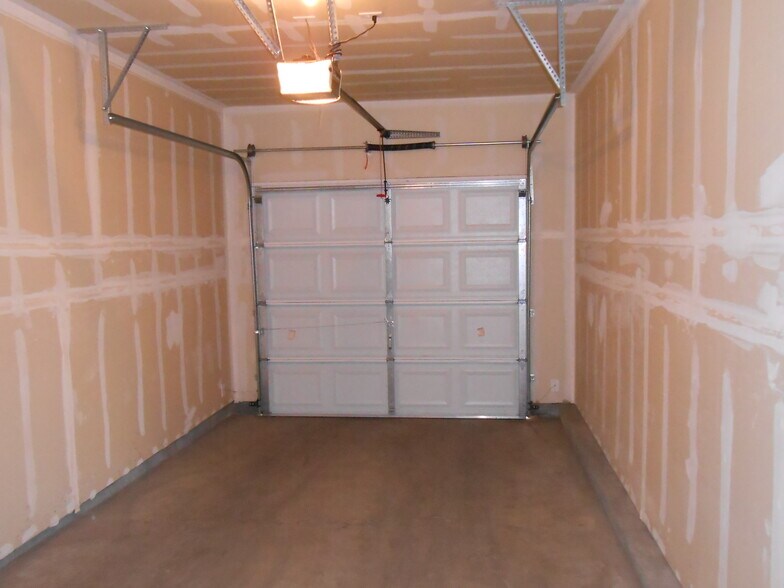 Building Photo - 10149 W 55th Dr