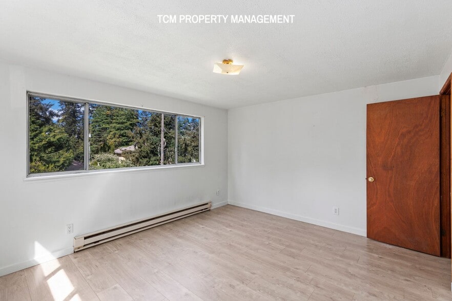 Building Photo - 14535 8th Ave NE