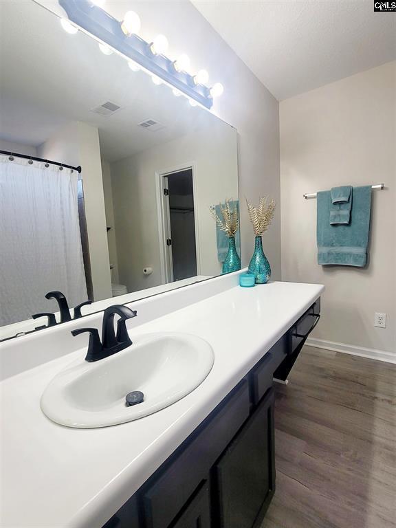 Building Photo - Freshly Remodeled Home near YMCA