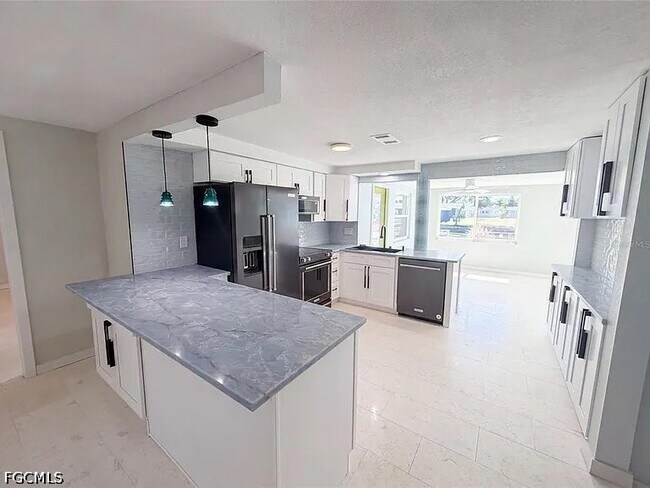 Building Photo - 13638 Evelane Dr