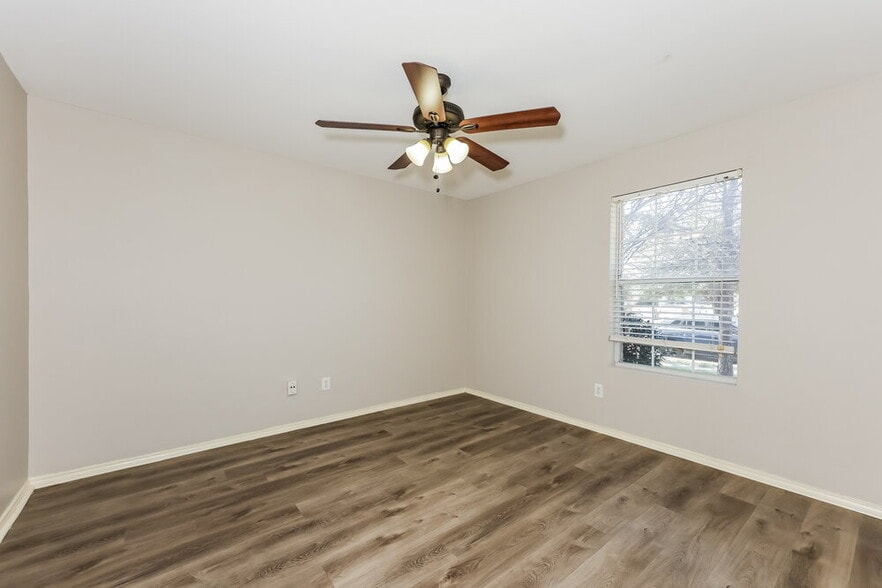 Building Photo - 1017 Maidenhair Ln