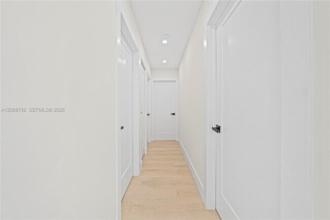 Building Photo - 11300 SW 43rd St