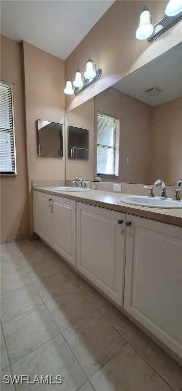 Building Photo - 848 Sweet Lake Cir
