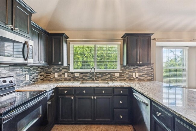 Building Photo - 4508 Applegate Dr