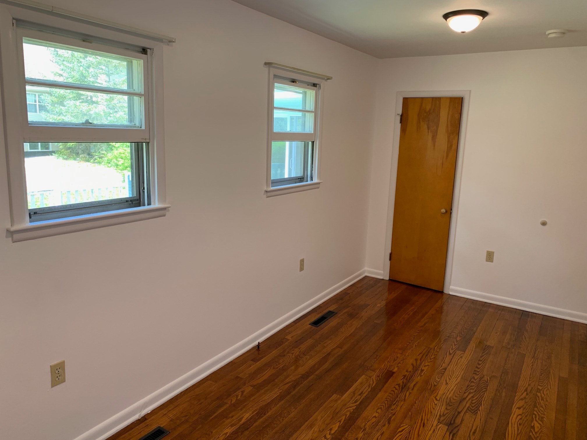 Long Room - 246 Sapsucker Woods Rd