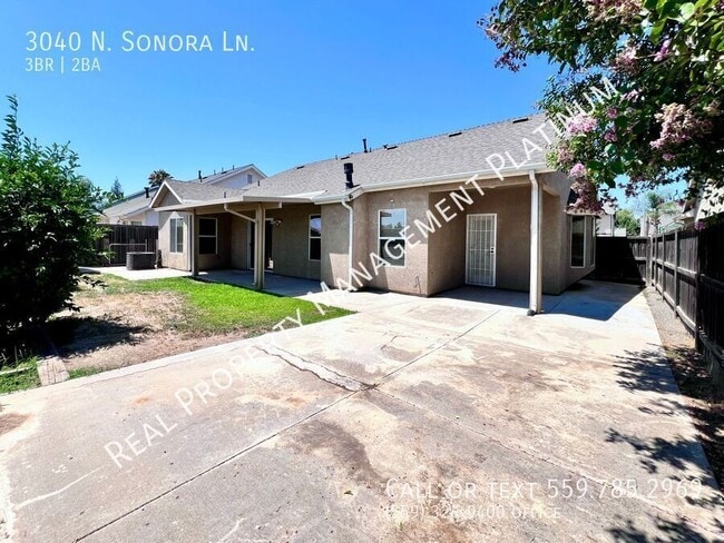 Building Photo - 3040 N Sonora Ave