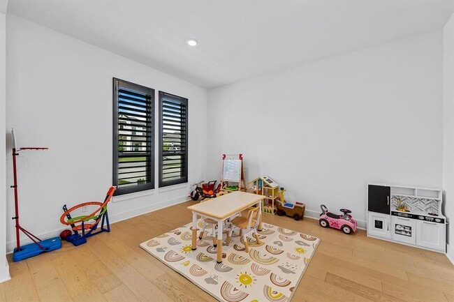 Building Photo - 2905 Canto Trce