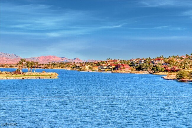 Building Photo - 375 Portus Delphini Ct